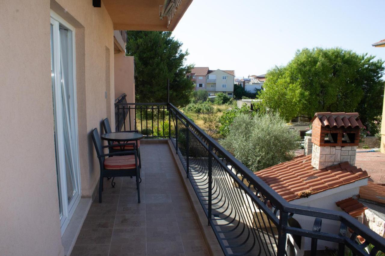 Apartments Villa Jelena Vodice Exterior foto